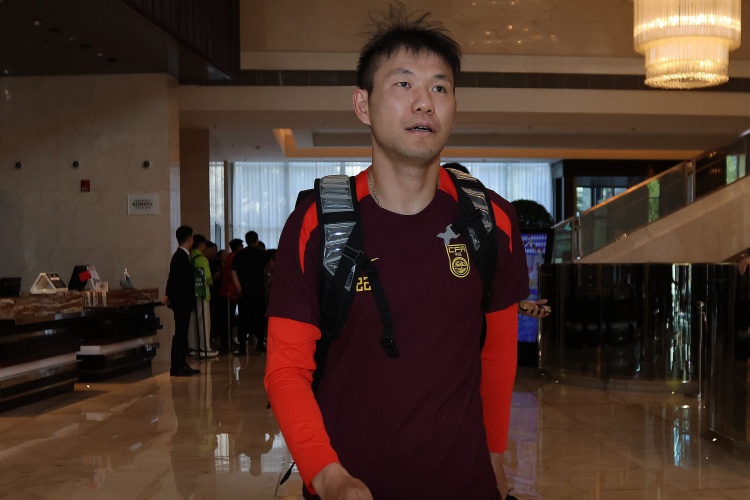 媒體人：如果李源一沒(méi)傷沒(méi)病，他落選名單在邏輯上講不出合理性